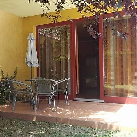 Jenny Apartman * Шиофок