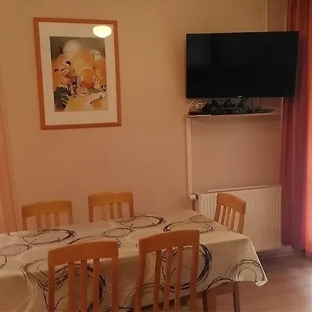 Jenny Apartman Апартаменты *